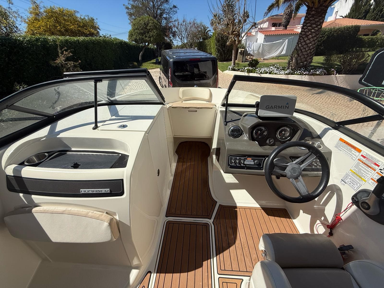 Bayliner VR6 3