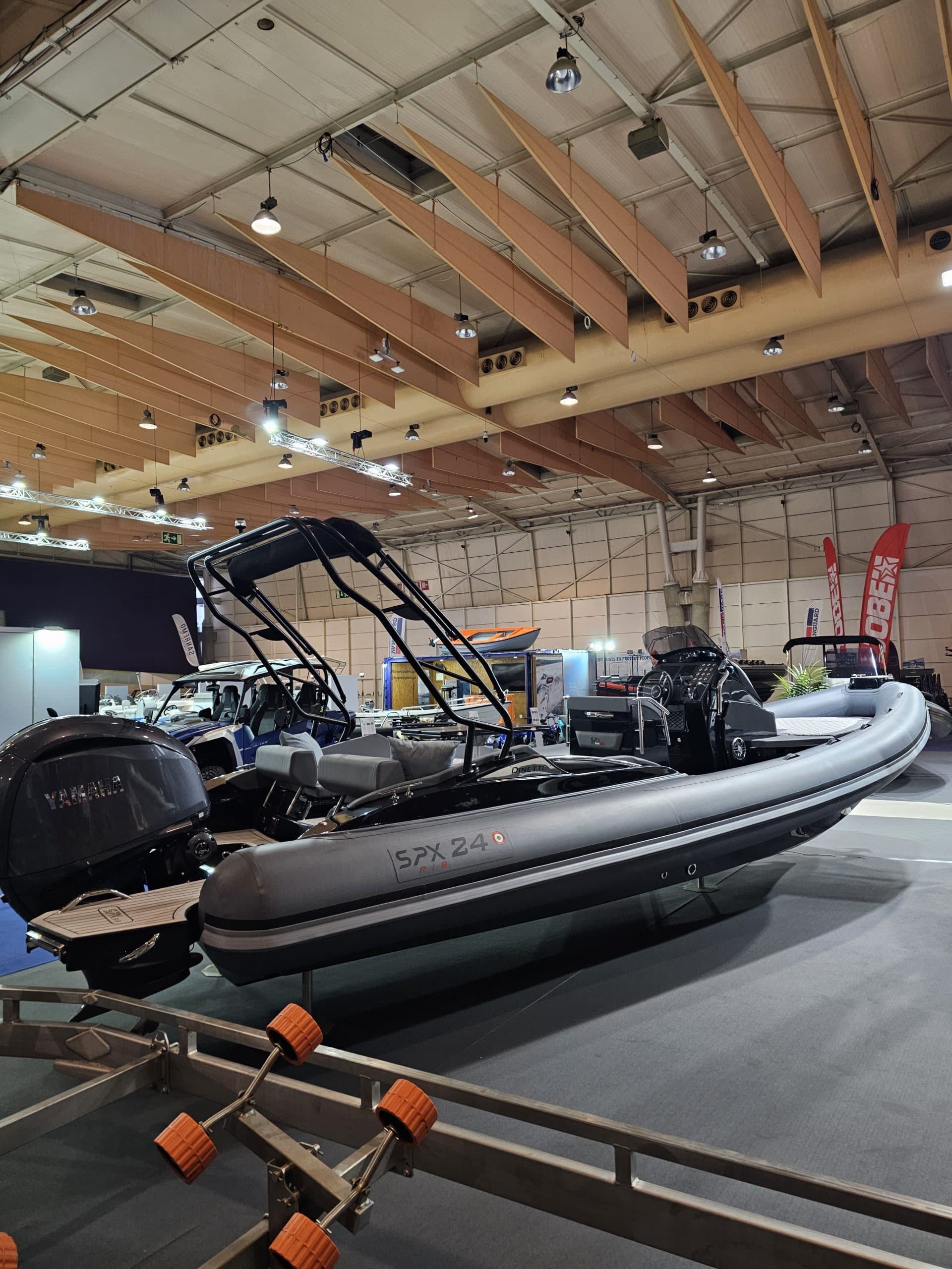 SPX RIB 24 Dinette 2